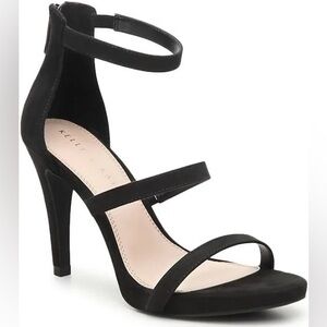 Kelly & Katie Women's Courtnee Faux Suede Black Heels